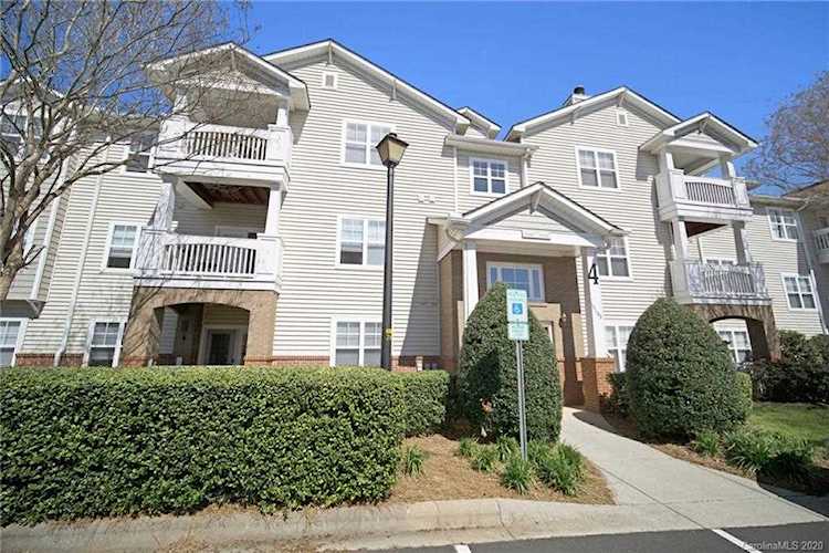 17127 Doe Valley Ct Cornelius, NC 28031