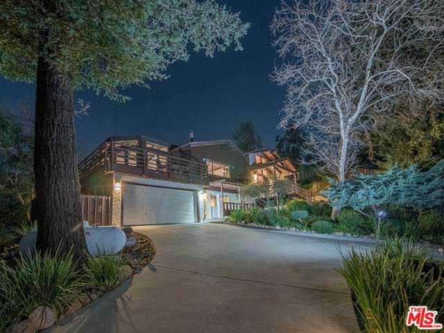21530 Saddle Peak Road Topanga, CA 90290