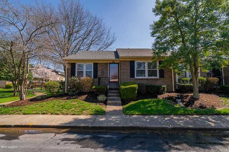 111 Sycamore Dr Louisville, KY 40223