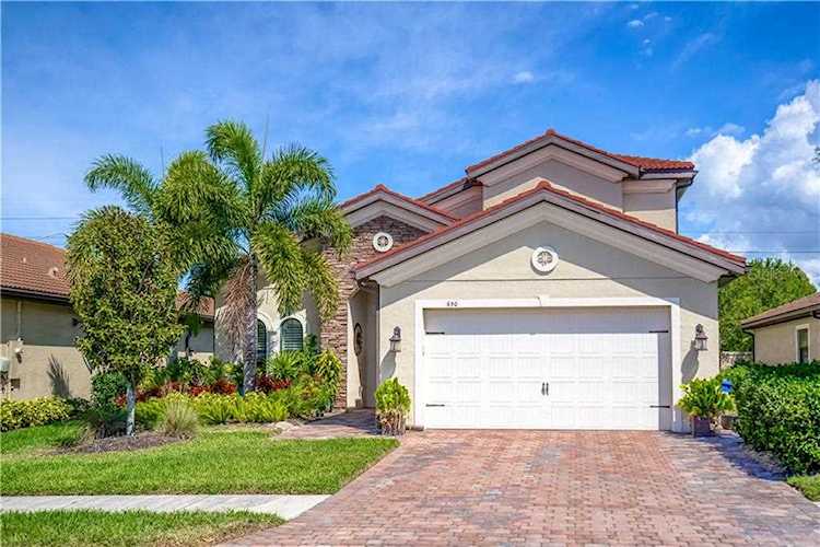 650 Resolute Lane Nokomis, FL 34275