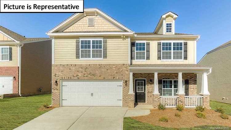 8613 Hunters Knoll Ln Charlotte, NC 28215