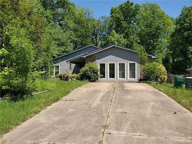 7642 Eastbourne Rd Charlotte, NC 28227