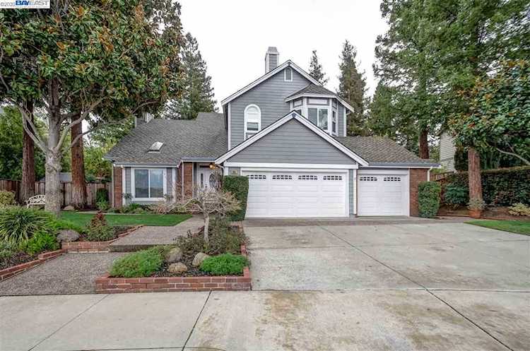 1008 Malaga Ct Pleasanton, CA 94566