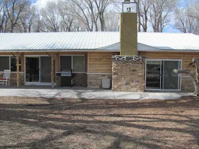 825 S Bullberry ST Hatch, UT 84735