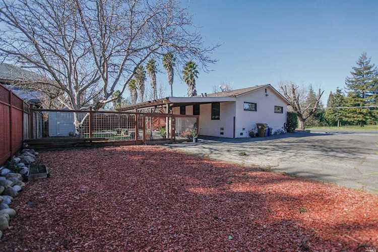 525 Lincoln Avenue Napa, CA 94558