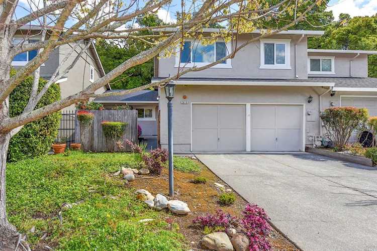 2616 Hidden Valley Lane Napa, CA 94558