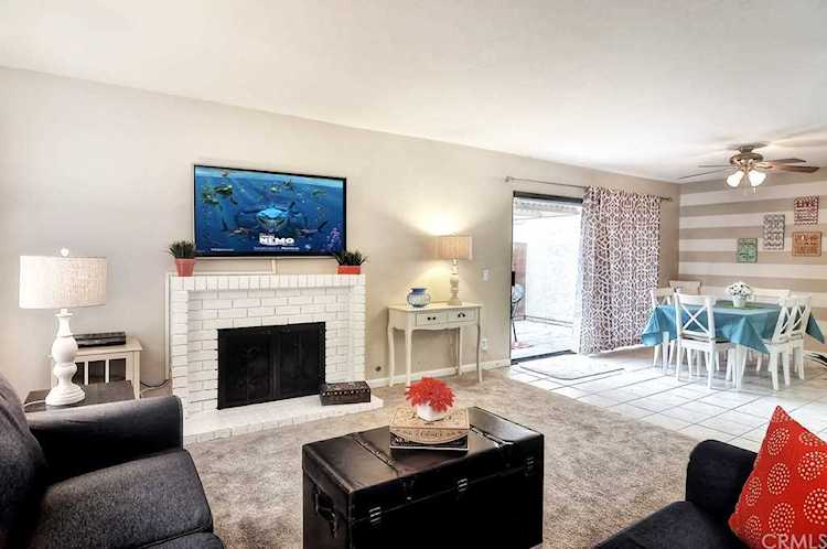 2125 S June Place Anaheim, CA 92802