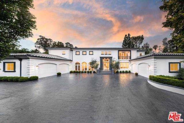 1041 Laurel Way Beverly Hills, CA 90210