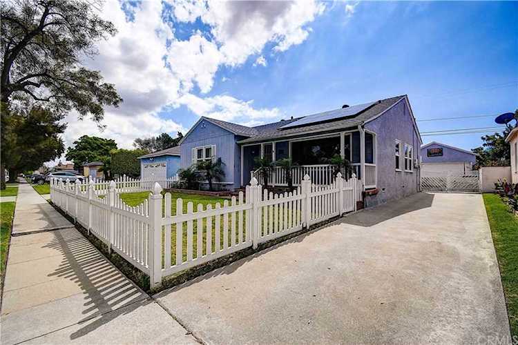 3640 Candor Street Lakewood, CA 90712