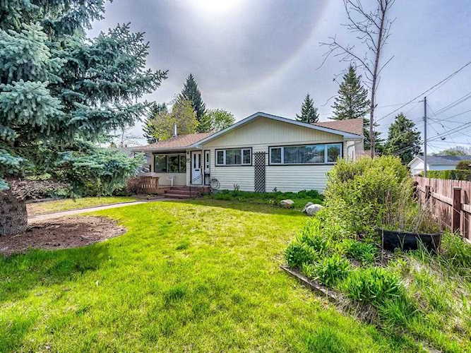 47 Wheatland Avenue SW Calgary, AB T3C 2X1