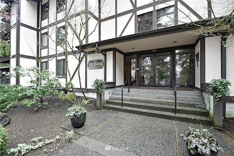 4501 Grandview Dr W #T-217 University Place, WA 98466