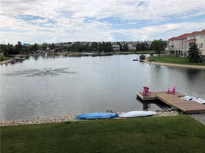 29 Arbour Estates View NW Calgary, AB T3G 3Z9