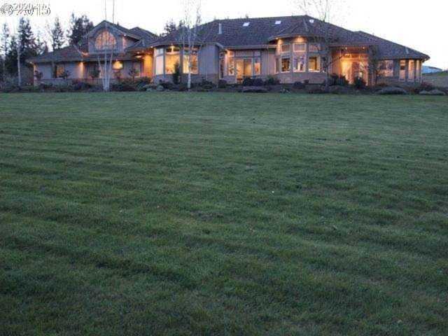 17695 S Fieldstone Ct Oregon City, OR 97045