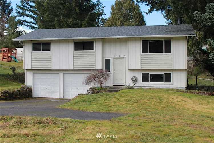 15218 18th Av Ct E Tacoma, WA 98445