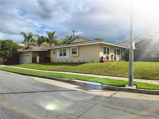 1051 Brookdale Avenue La Habra, CA 90631
