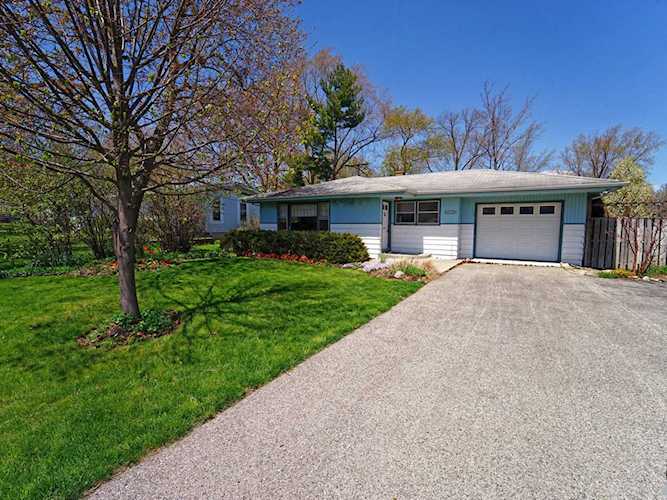 18238 W Big Oaks Rd Grayslake, IL 60030