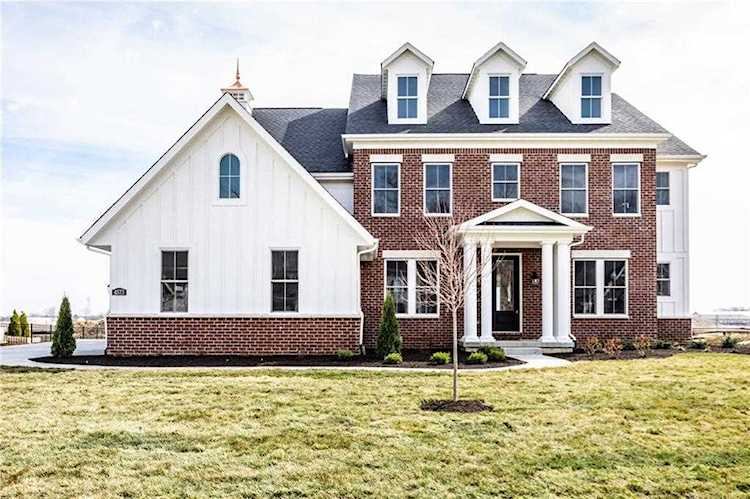4573 Kettering Place Zionsville, IN 46077