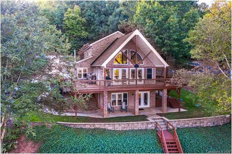 3504 Chubs Ln Sherrills Ford, NC 28673