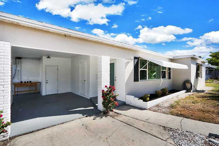 222 Columbia Drive Lake Worth, FL 33460