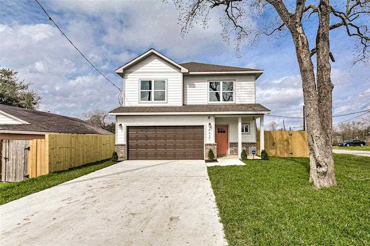 4437 Aledo St Houston, TX 77051