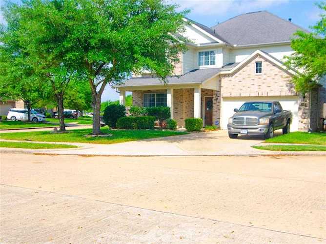 8803 Mossbriar Ct Houston, TX 77095