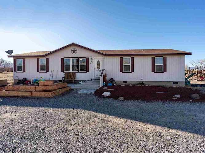1160 Whipple Tree Lane Fernley, NV 89408