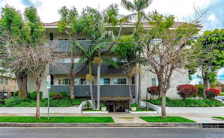 4140 Warner Boulevard #210 Burbank, CA 91505