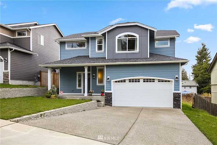 1113 E 55th St Tacoma, WA 98404