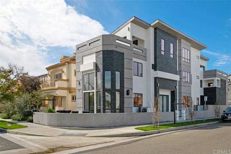 1019 California Street Huntington Beach, CA 92648