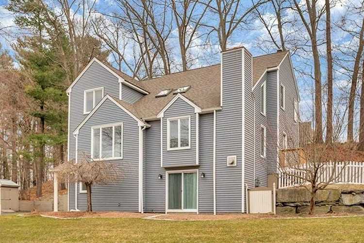 20 Hilltop Street Grafton, MA 01536