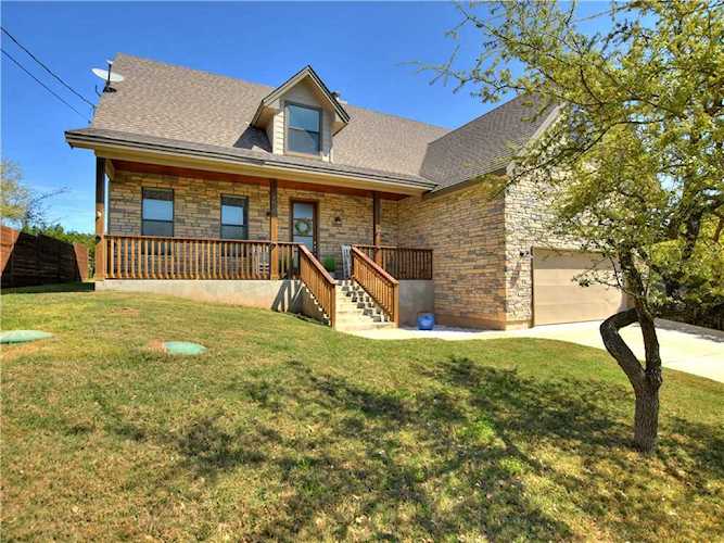 10704 Lake Beach Dr Dripping Springs, TX 78620