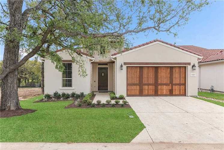 4508 Flameleaf Sumac Dr Bee Cave, TX 78738