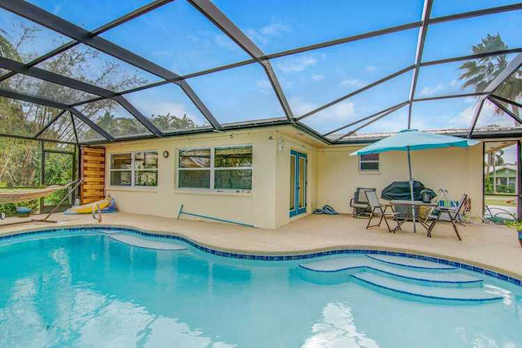 274 Beverly Court Melbourne Beach, FL 32951