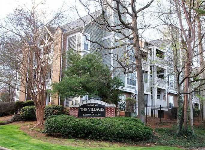 2514 Cranbrook Ln Charlotte, NC 28207