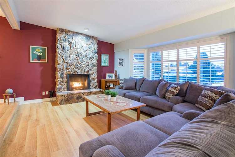 1240 Eldon Road North Vancouver, BC V7R 1T6