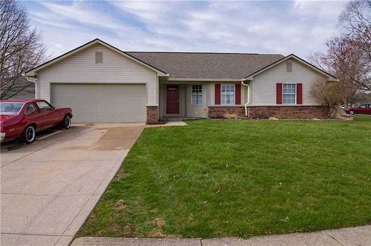 ClaireAnne Aikman - Homes for Sale, Homes to Buy, Realtor Photo 1