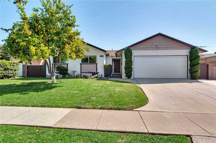 15702 S Myrtle Avenue Tustin, CA 92780