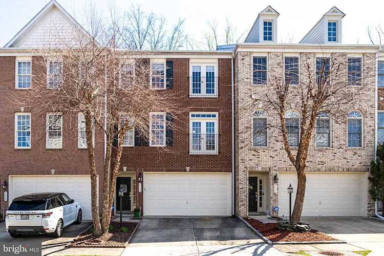 9429 Hucks Bridge Circle Lorton, VA 22079 | MLS ® VAFX1120010 Photo 1
