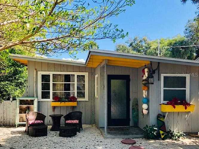 5329 Avenida Del Mare Sarasota, FL 34242