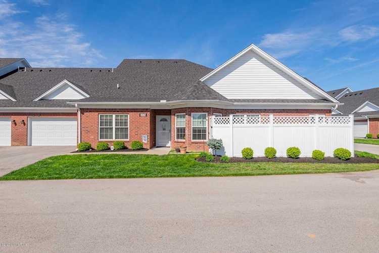 9902 Hill Spring Cir Louisville, KY 40291