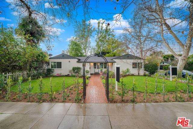 12256 La Maida Street Valley Village, CA 91607