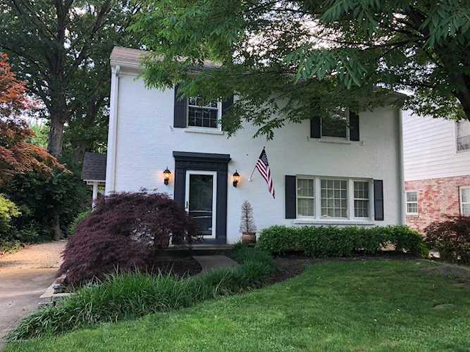 121 Gibson Rd Louisville, KY 40207