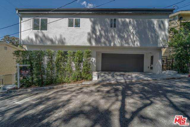 8587 Cole Crest Drive Los Angeles, CA 90046