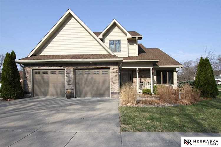303 S B St Milford, NE 68405 | MLS 21926839 Photo 1