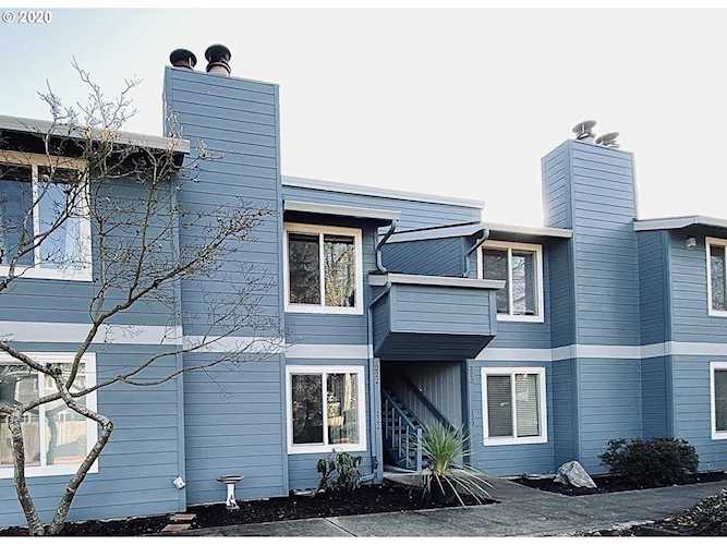 2330 SE Brookwood Ave #222 Hillsboro, OR 97123