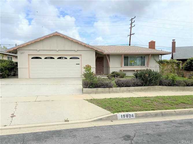 19024 Huggins Drive Carson, CA 90746 | MLS PW20066409 Photo 1