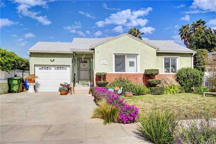 5517 W 77th Street Westchester, CA 90045