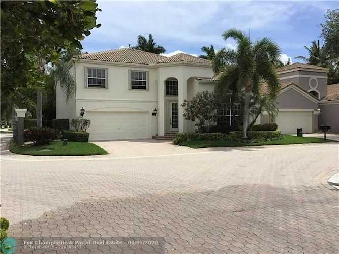 6498 NW 42nd Way Boca Raton, FL 33496