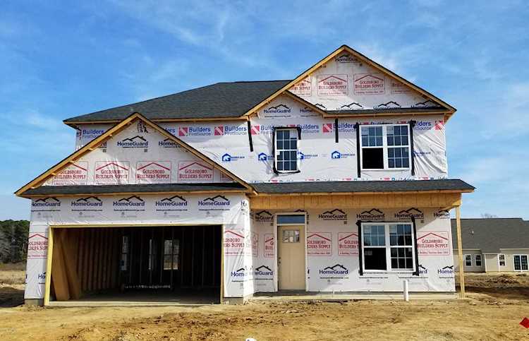 2725 Chalet Circle Winterville, NC 28590