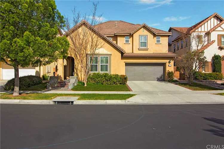 44 Water Lily Irvine, CA 92606